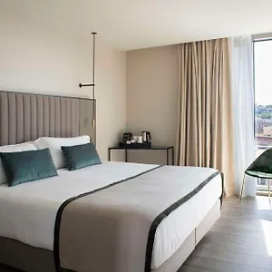 https://ona-hotels-terra.topbarcelonahotels.com
